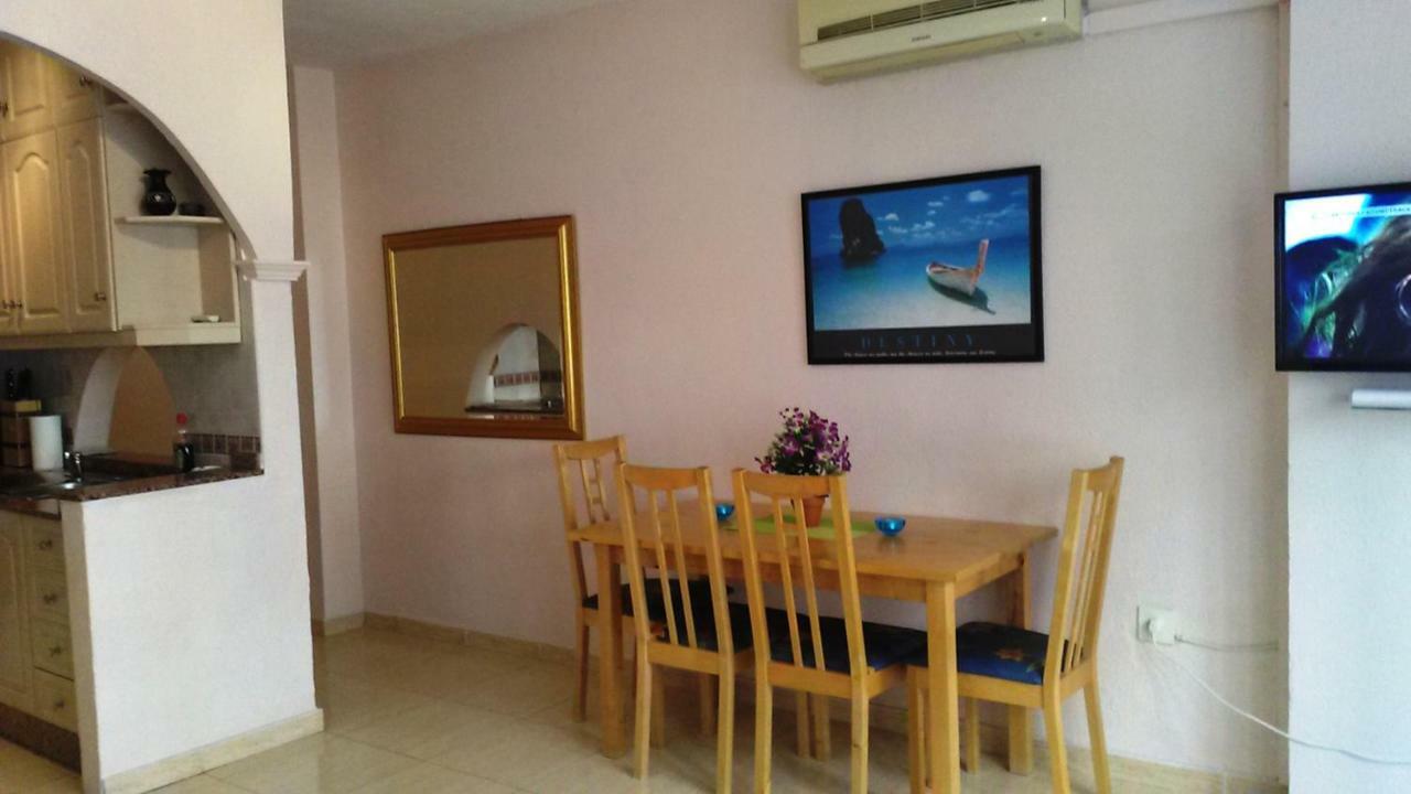 Downtown With Wifi & Tv Box Apartment Torrevieja Luaran gambar